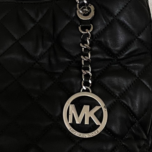 Michael Kors Black Quilted Leather
Savannah Tote Handbag - Picture 8 of 8